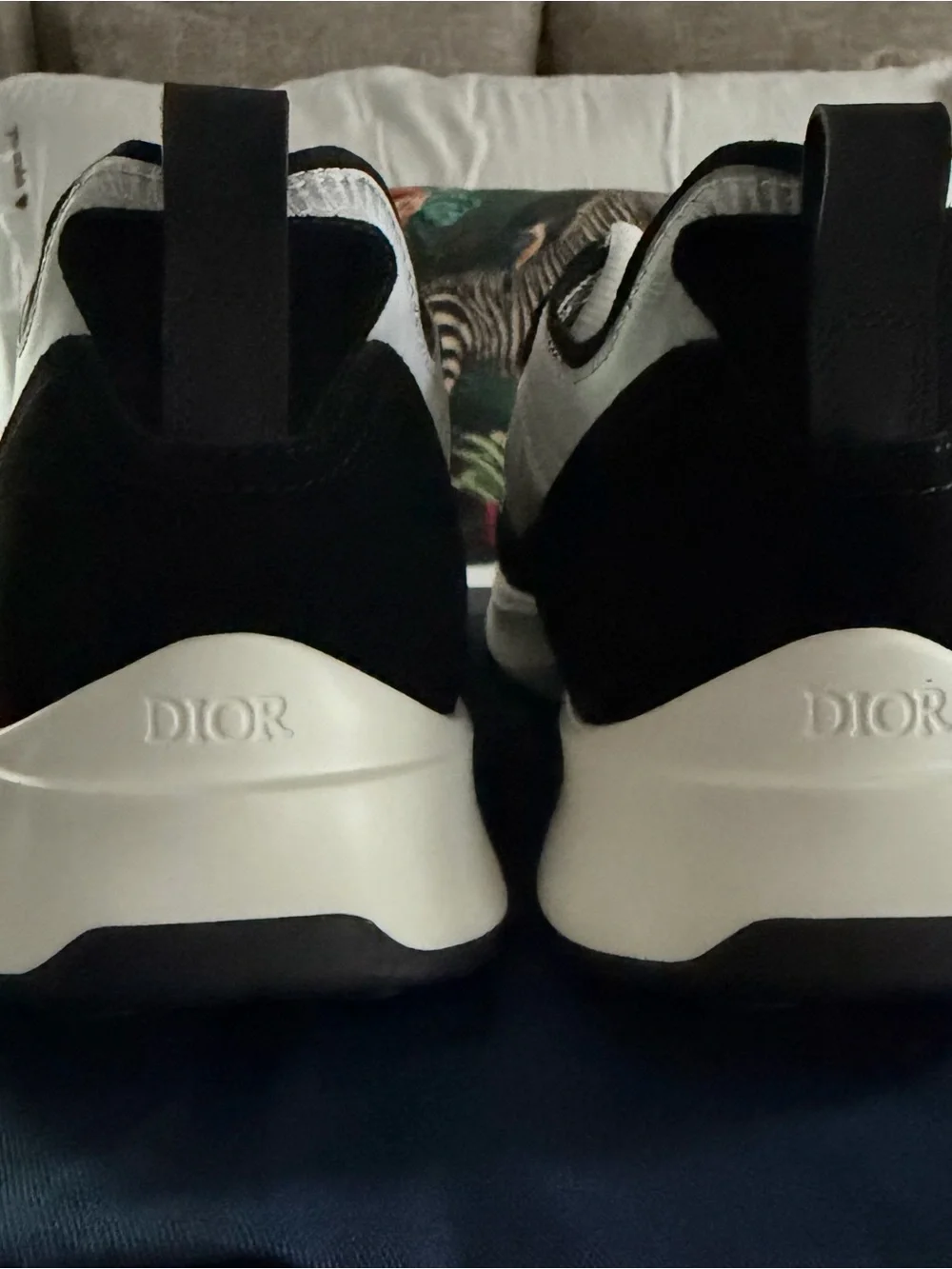 Dior B25 Runner Black and White Logo Mesh Men’s Sneakers